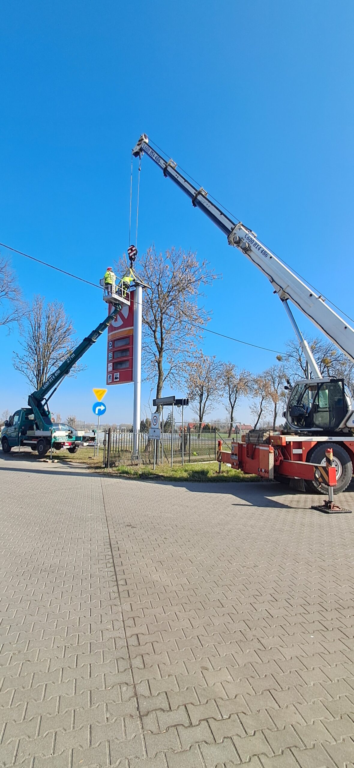 Realizacja usług dźwigowych w Płońsku i okolicach