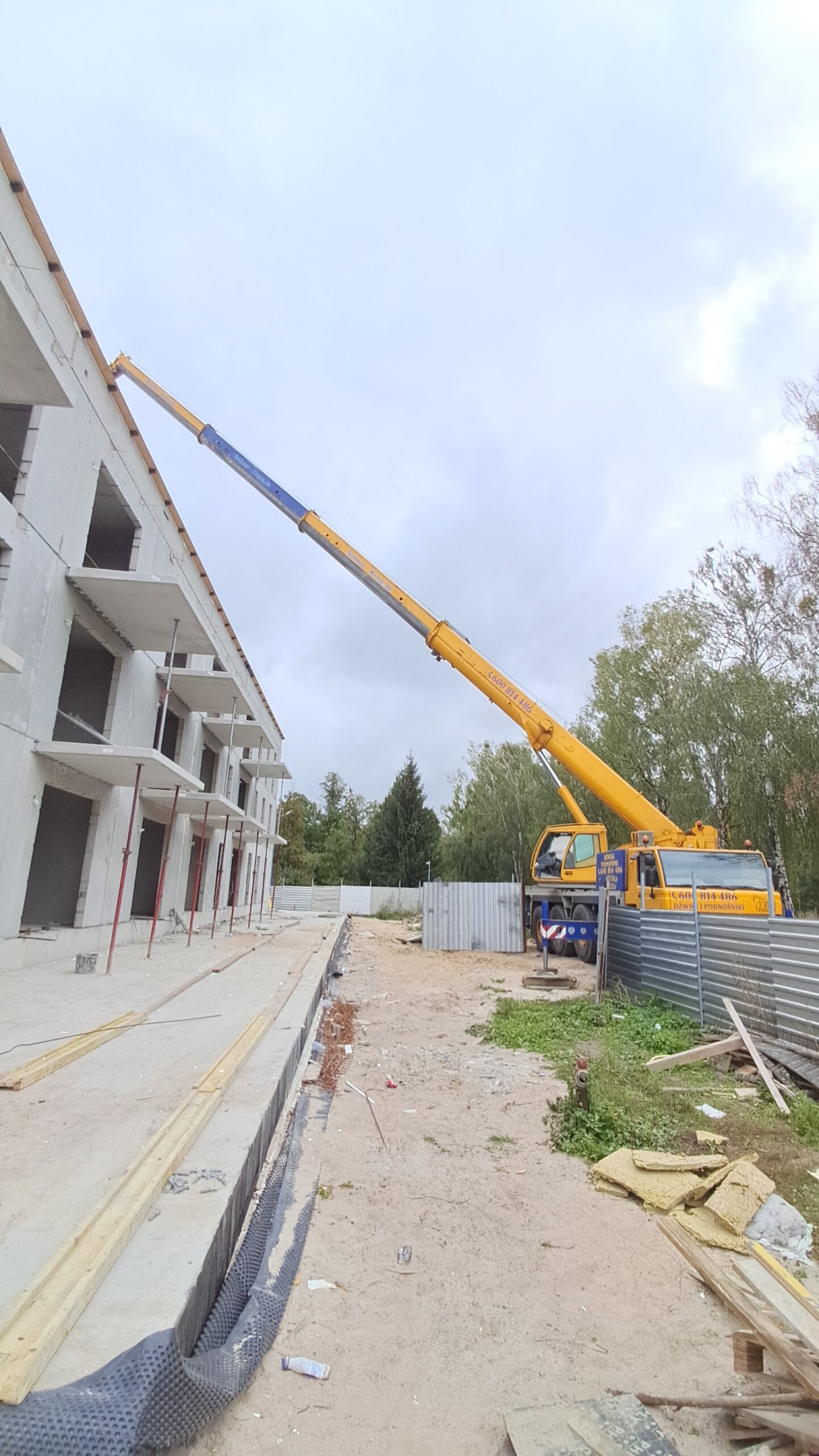 Realizacja usług dźwigowych w Płońsku i okolicach